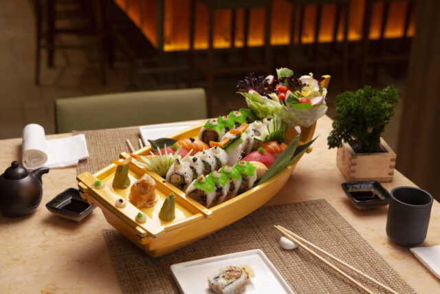 cl anp sushi boat bonsai sushi cs 132